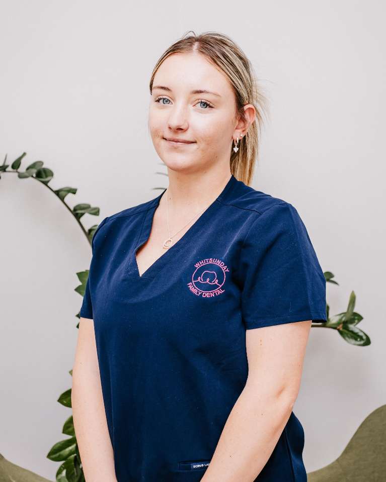 whitsundays dentist | hanna dental assistant