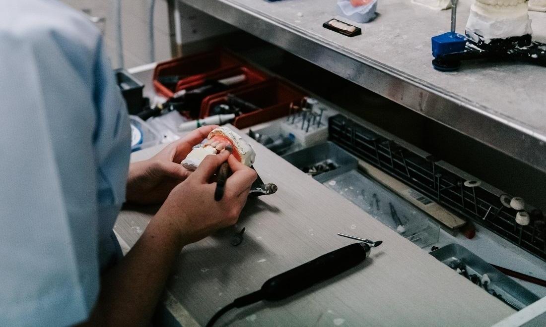 dental crown cannonvale | creating dental crown onsite